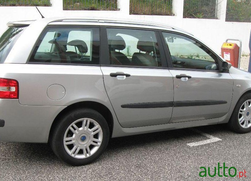 2006' Fiat Stilo Multiwagon photo #2