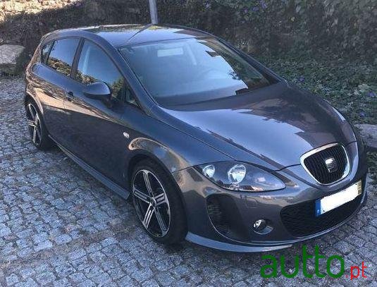2010' SEAT Leon 1.6 Tdi Kit Cupra photo #3