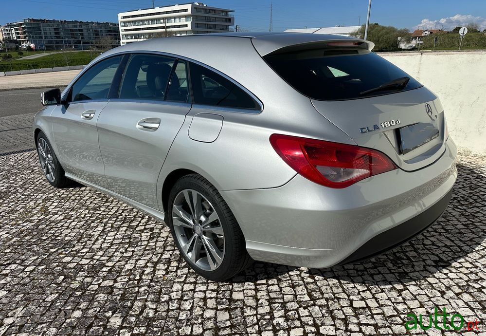 2017' Mercedes-Benz Classe Cla photo #2