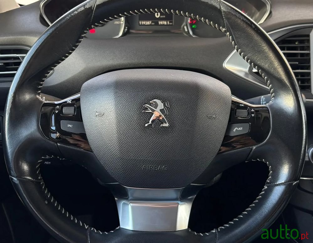 2019' Peugeot 308 photo #4