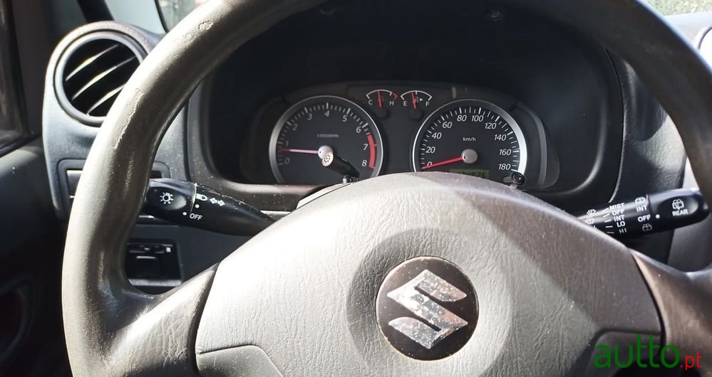 2010' Suzuki Jimny photo #2