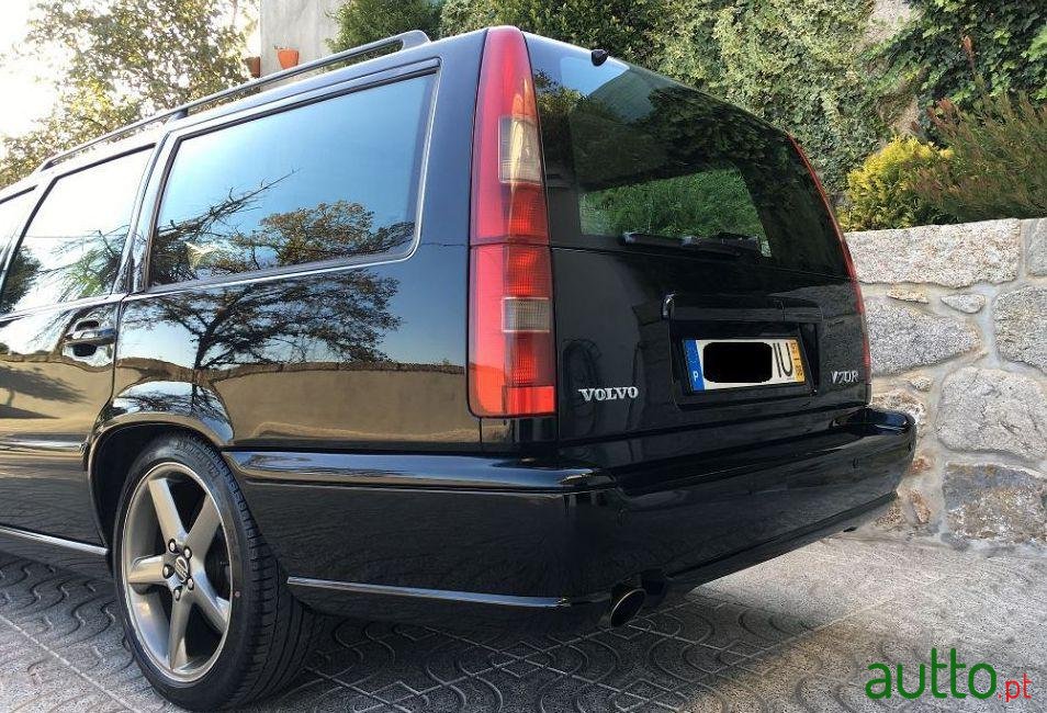 1997' Volvo V70 R Fwd photo #4