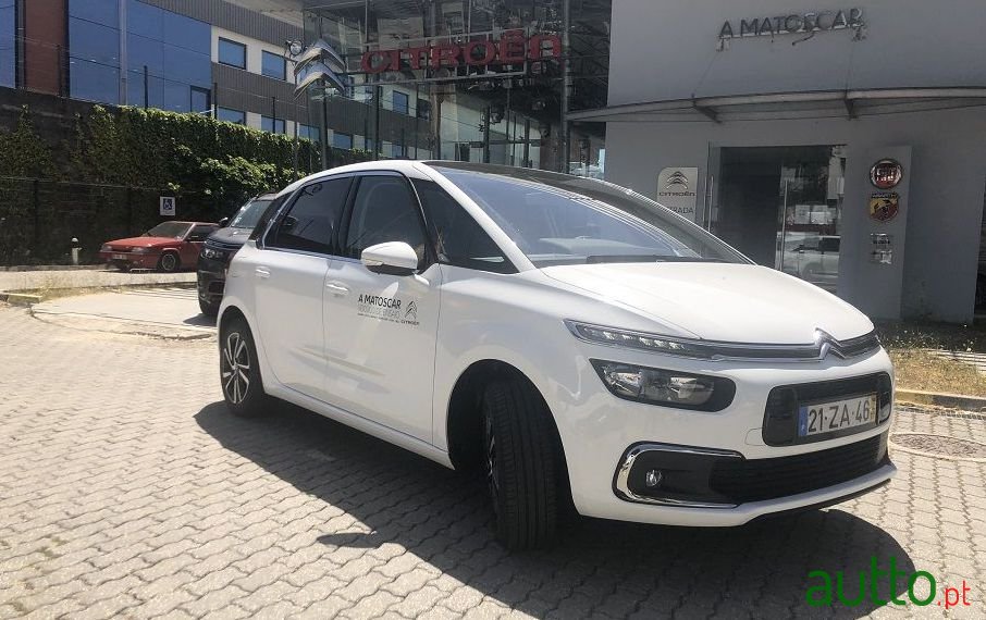 2019' Citroen C4 Spacetourer photo #1