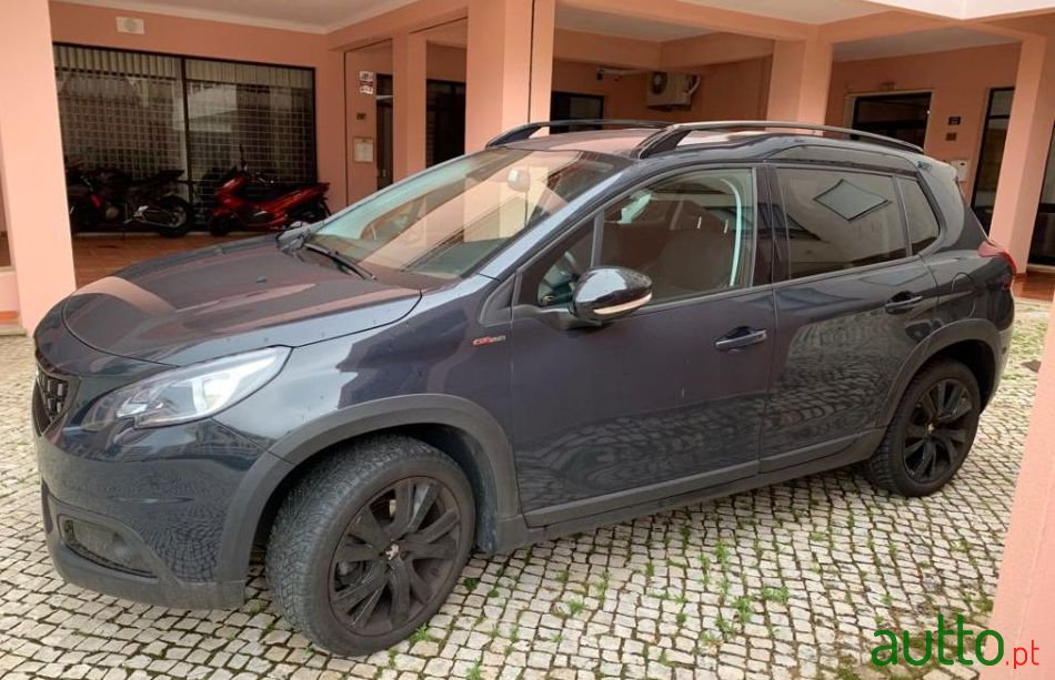 2017' Peugeot 2008 photo #2