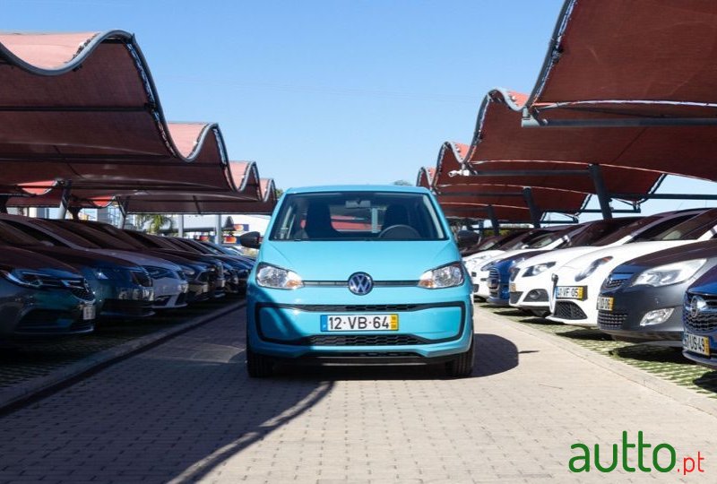 2018' Volkswagen Up photo #3