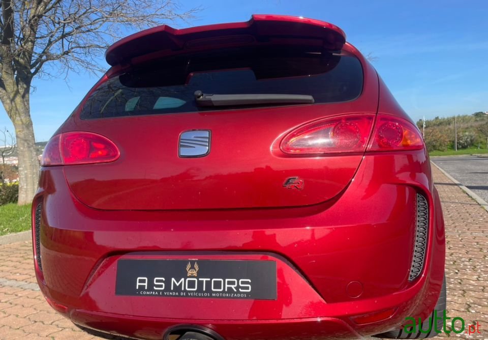 2008' SEAT Leon photo #6