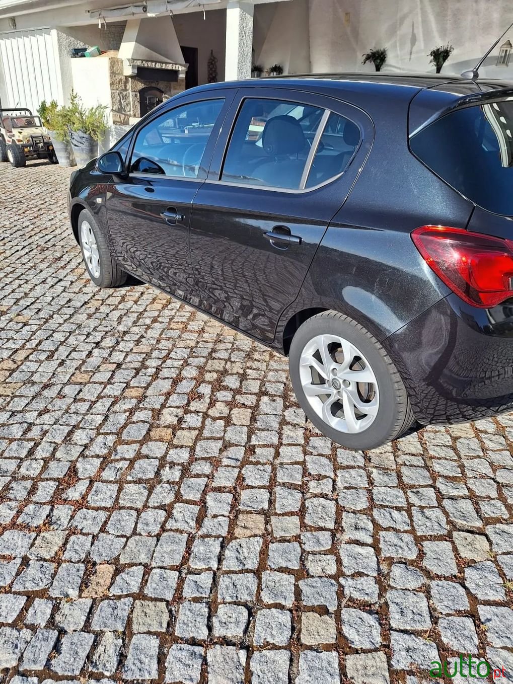 2015' Opel Corsa photo #3