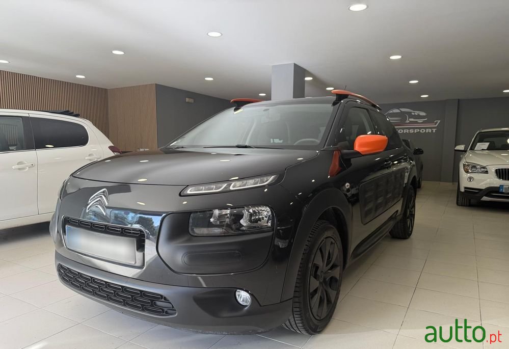 2015' Citroen C4 Cactus photo #1