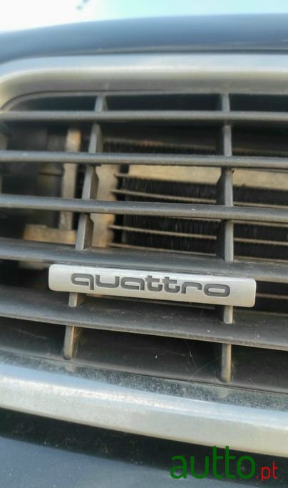 2001' Audi A4 Avant photo #6