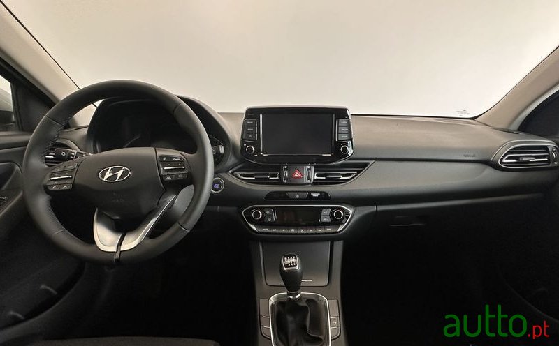 2024' Hyundai i30 1.0 T-Gdi Style Plus photo #4