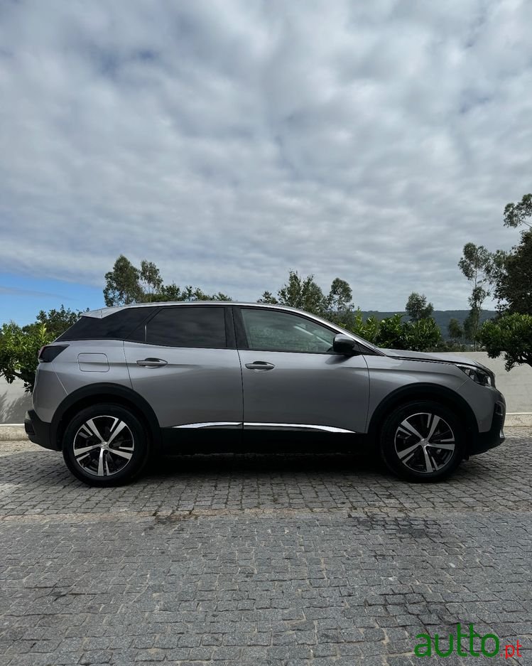 2019' Peugeot 3008 photo #5