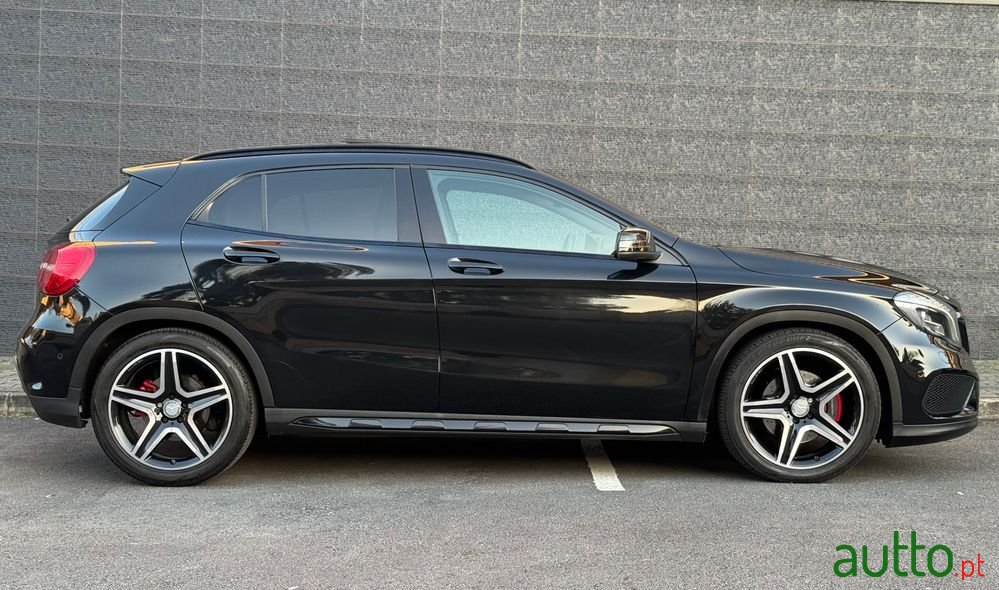 2014' Mercedes-Benz Classe Gla photo #2