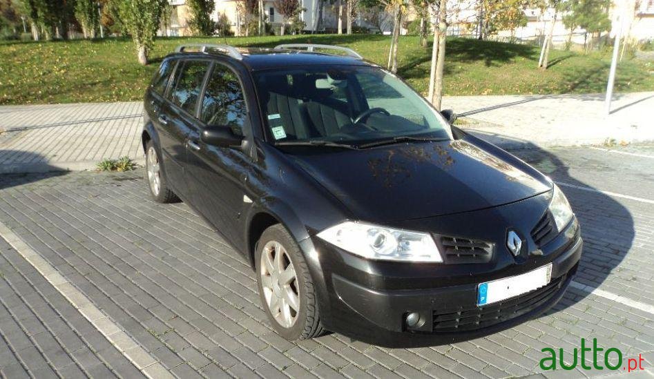 2008' Renault Megane Break photo #3