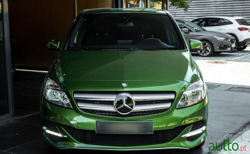 2017' Mercedes-Benz Classe B photo #2