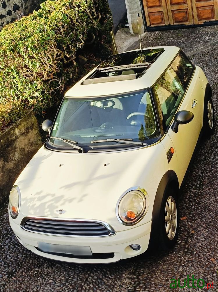 2009' MINI One 1.4 photo #5