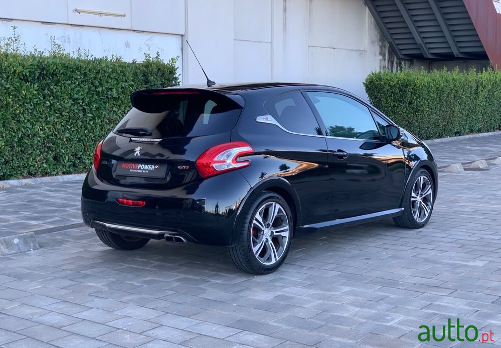 2013' Peugeot 208 1.6 Thp Gti photo #3