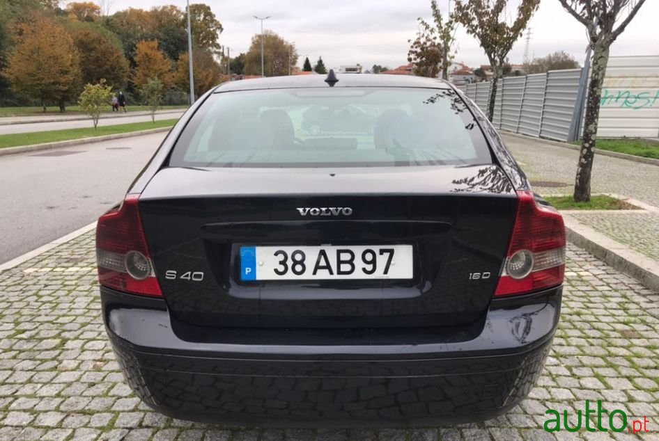 2005' Volvo S40 photo #4