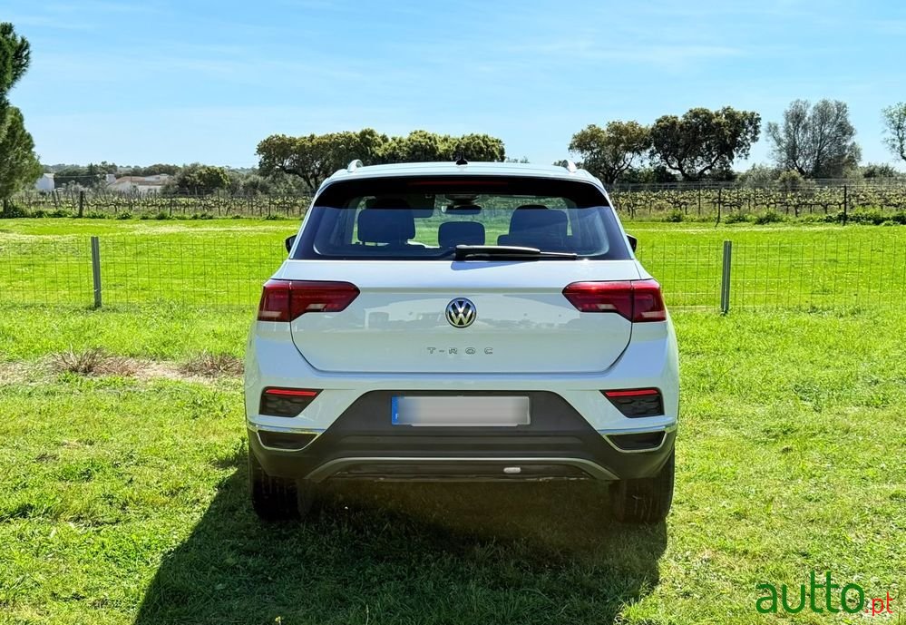 2019' Volkswagen T-Roc 1.0 Tsi photo #6