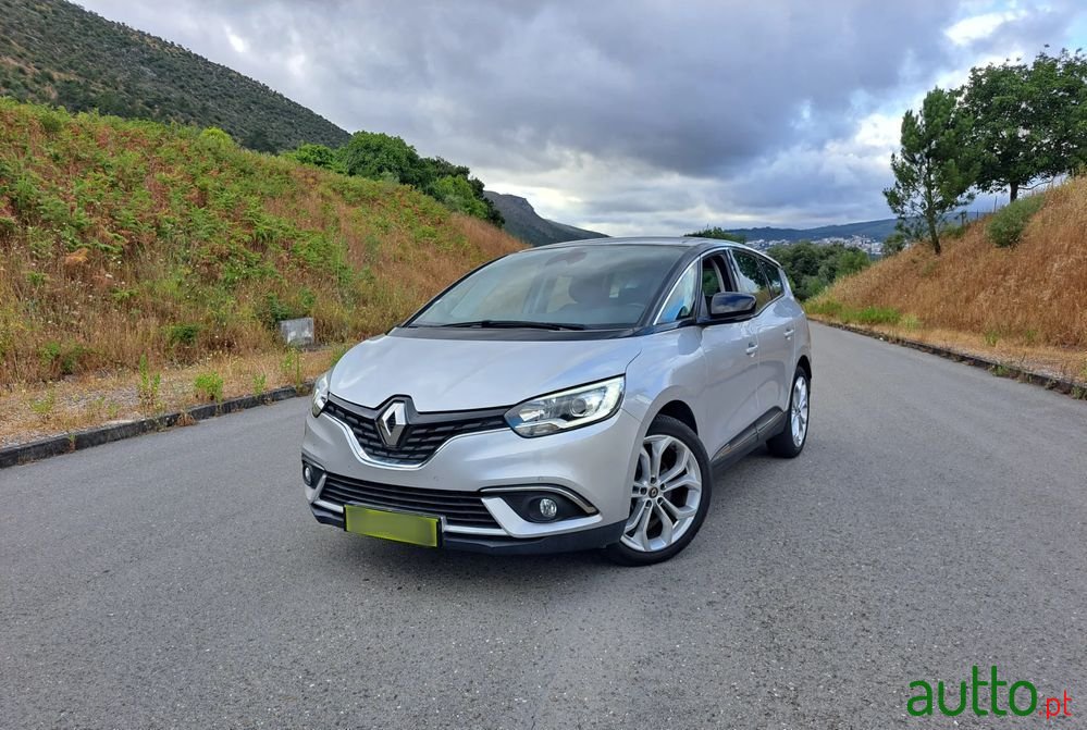 2019' Renault Grand Scenic photo #6