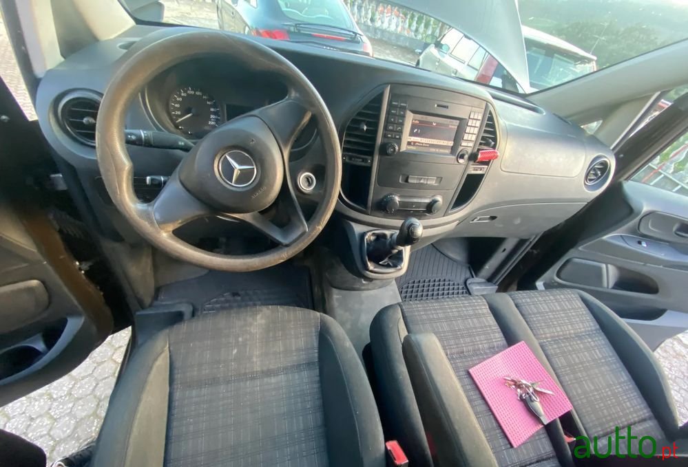 2017' Mercedes-Benz Vito photo #6