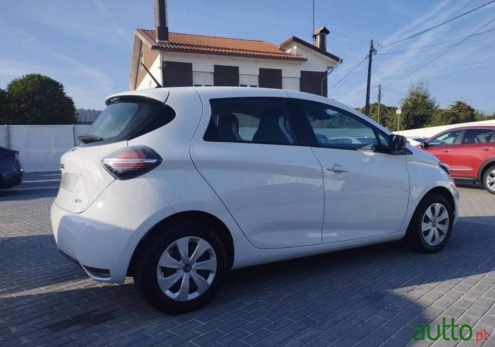 2020' Renault Zoe photo #4