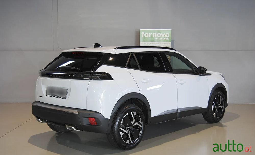 2024' Peugeot 2008 photo #4