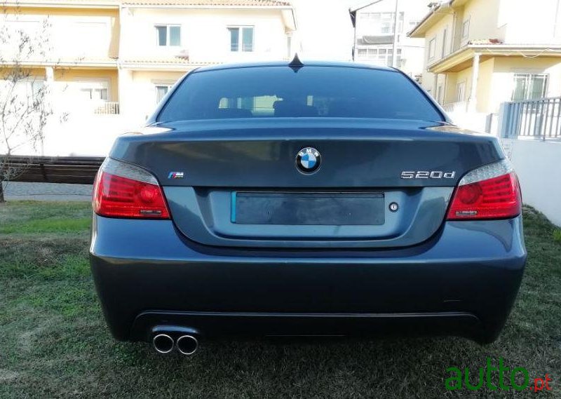 2009' BMW 520 D Packm photo #1