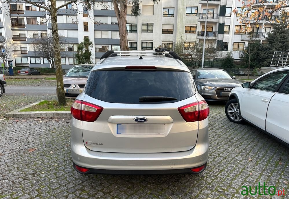 2010' Ford C-MAX photo #6