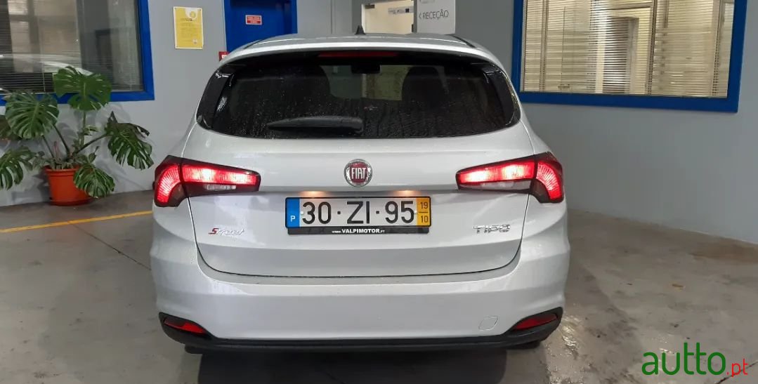 2019' Fiat Tipo Station Wagon photo #4