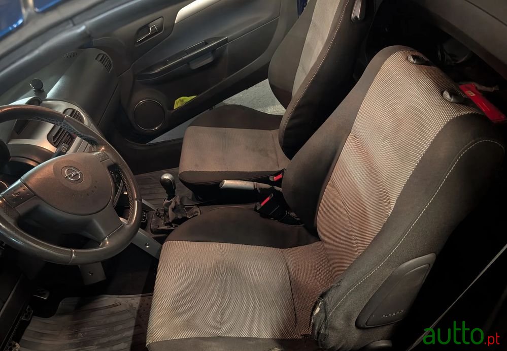 2005' Opel Tigra Twintop 1.4 photo #5