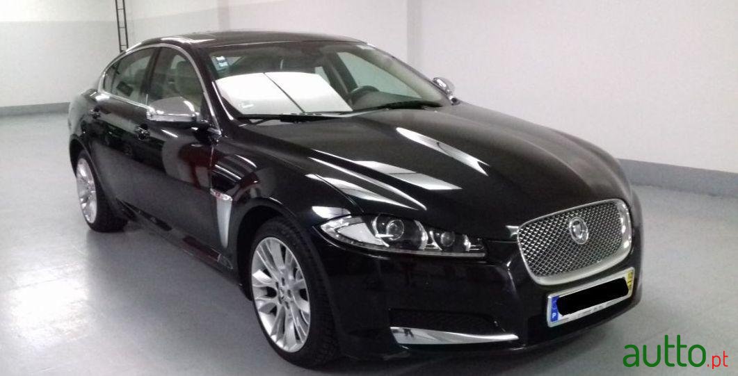 2012' Jaguar XF photo #1