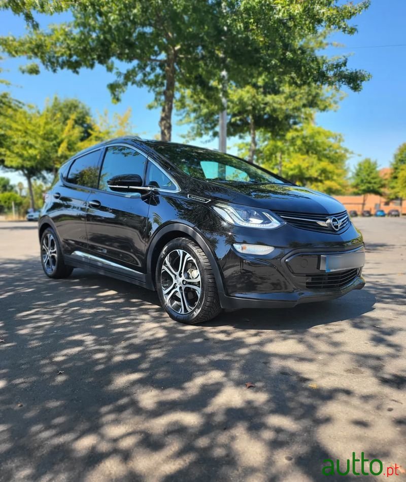 2019' Opel Ampera-e photo #1