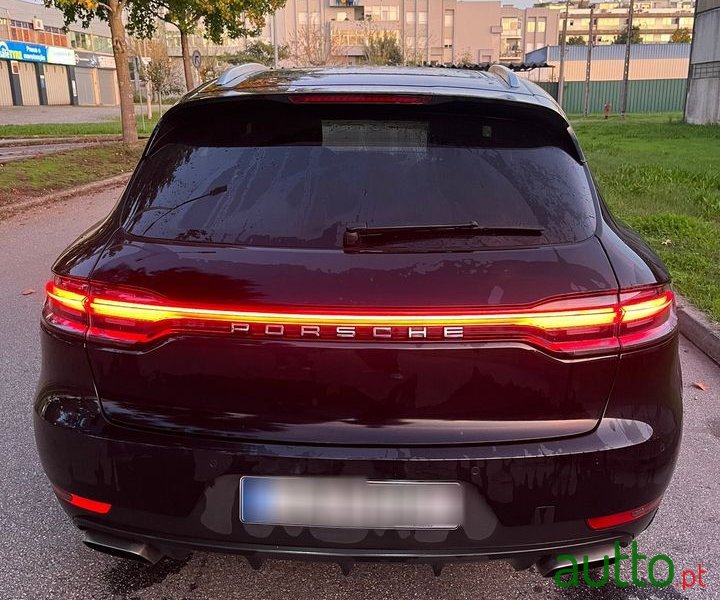 2019' Porsche Macan photo #4