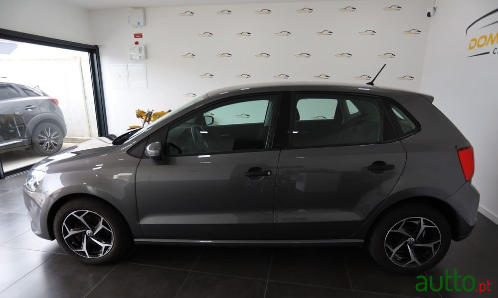 2016' Volkswagen Polo 1.4 Tdi Lounge photo #3