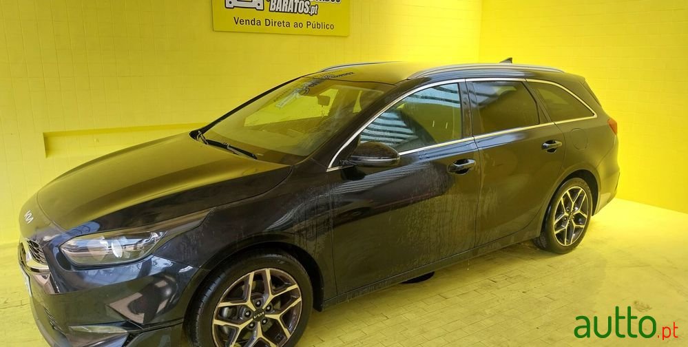 2023' Kia Ceed Sw photo #2