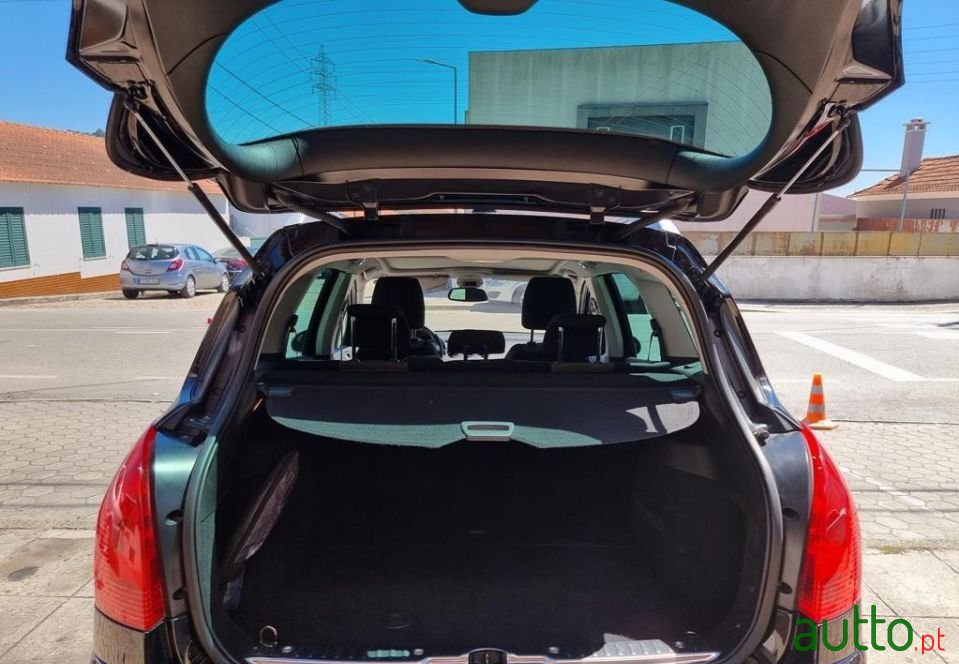 2012' Peugeot 308 Sw photo #4