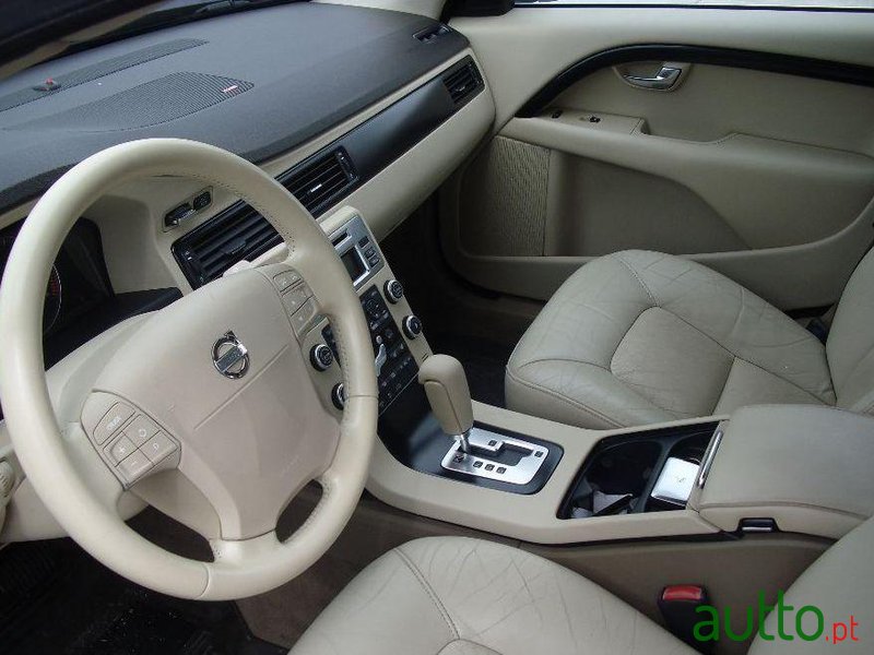 2007' Volvo S80 D5 Summum photo #2