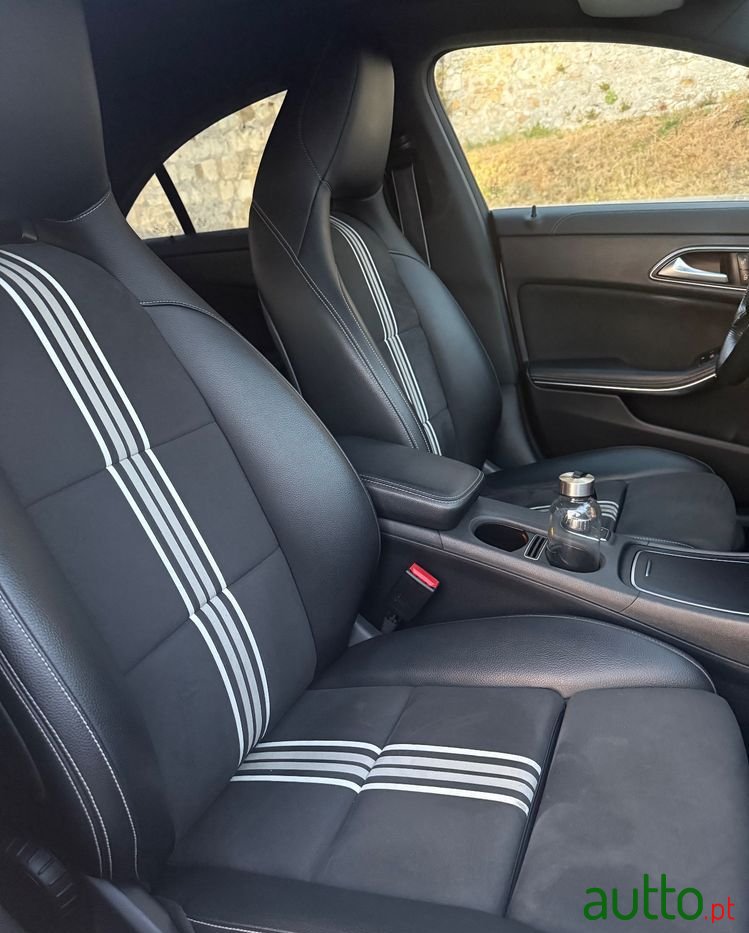 2017' Mercedes-Benz Classe Cla photo #4
