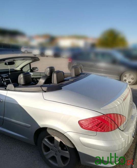 2004' Peugeot 307 Cc photo #2