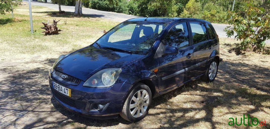 2005' Ford Fiesta photo #1