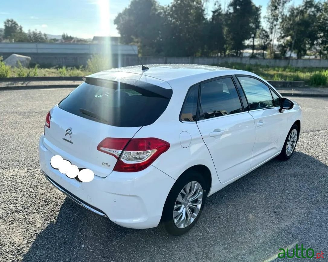 2012' Citroen C4 photo #6