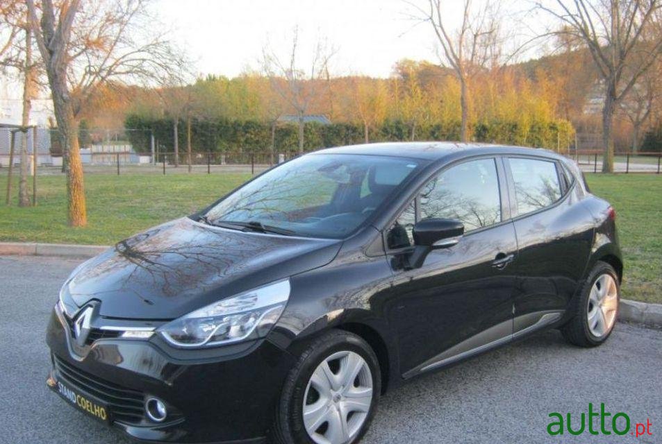 2014' Renault Clio photo #2