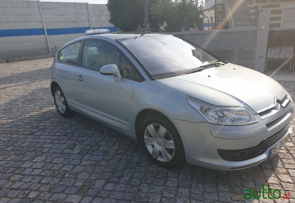 2007' Citroen C4 photo #1