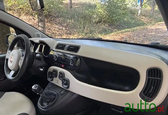 2014' Fiat Panda 1.2 Pop photo #6