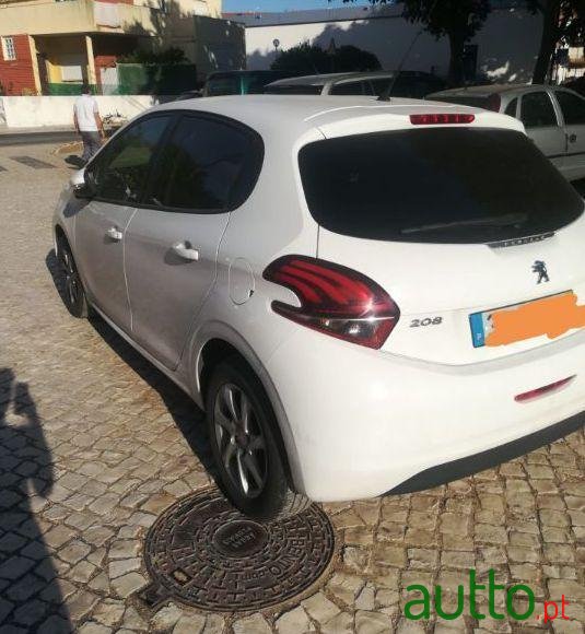 2015' Peugeot 208 1.4 Hdi Active photo #1
