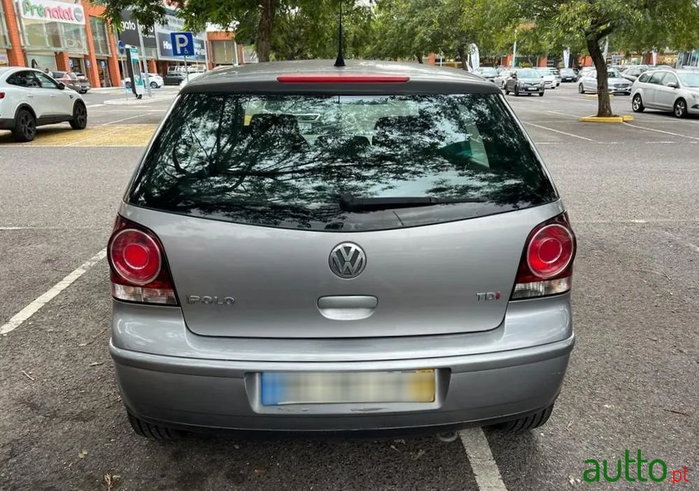 2008' Volkswagen Polo photo #4