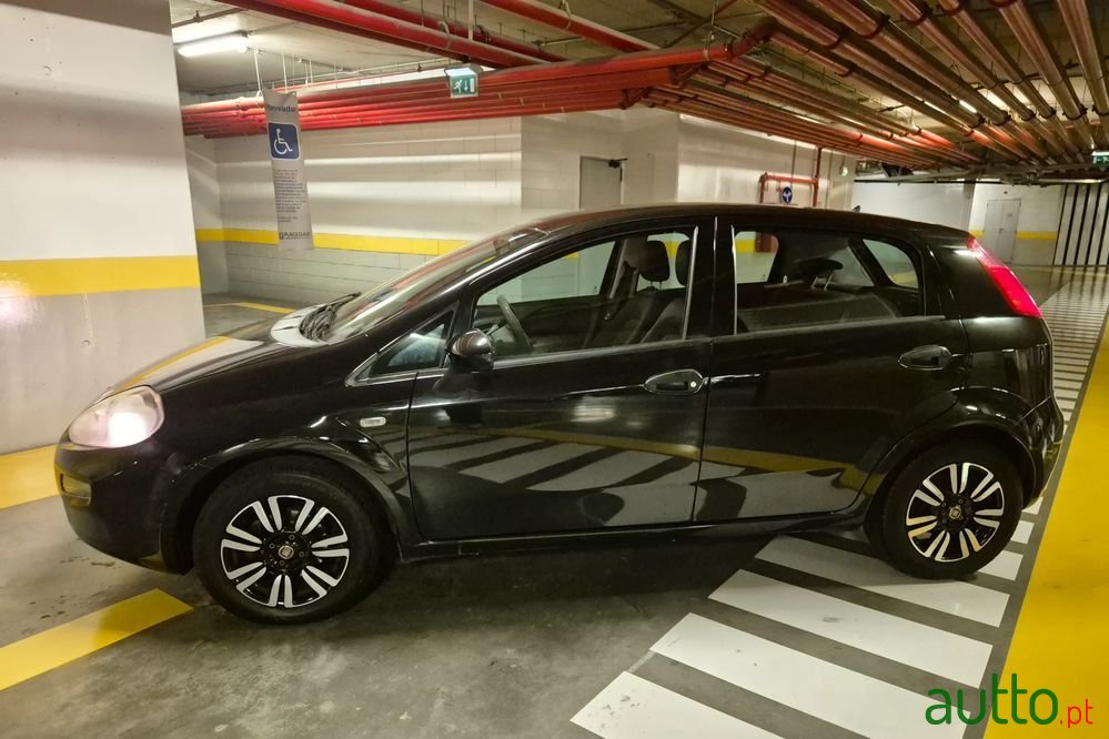 2015' Fiat Punto 1.2 Pop Start&Stop photo #3
