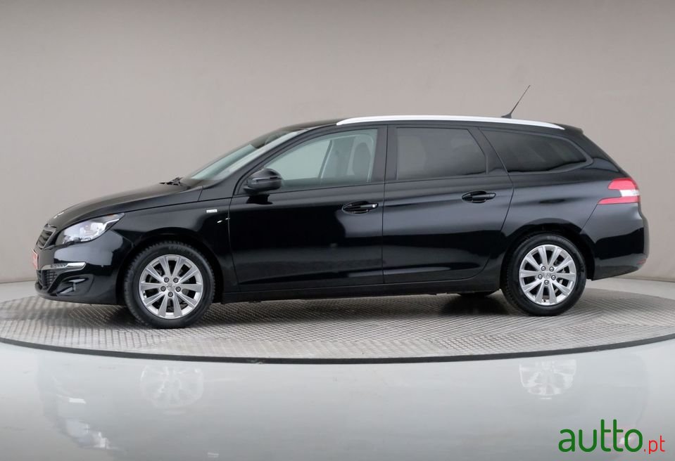 2017' Peugeot 308 Sw photo #4