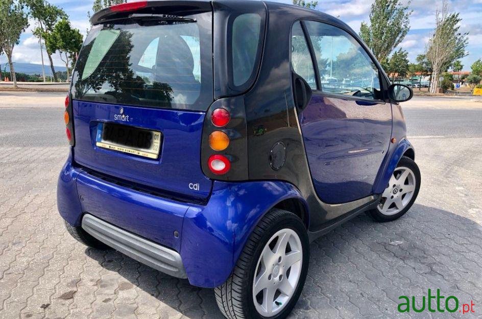 2001' Smart Fortwo Cdi photo #2