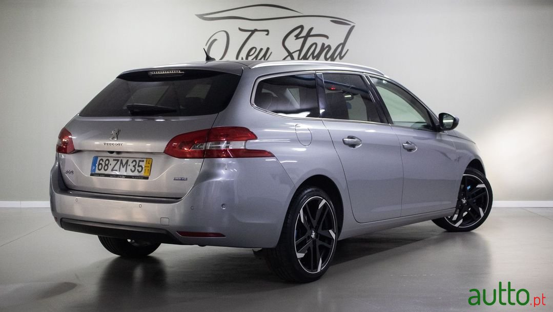 2014' Peugeot 308 Sw photo #2